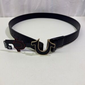 True Religion Men's Black Leather Belt with Signature Horseshoe Buckle